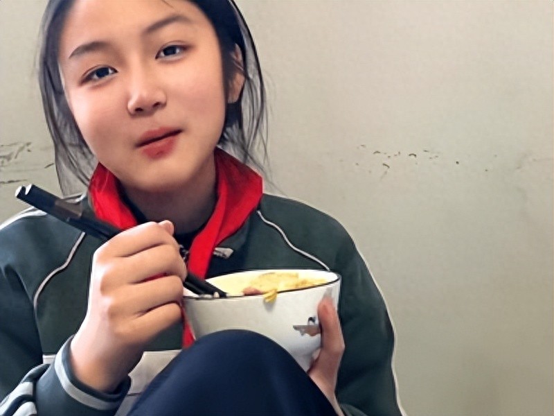 郑州宝妈随口哄娃，亲子视频爆火点赞88万，谁该为债买单？